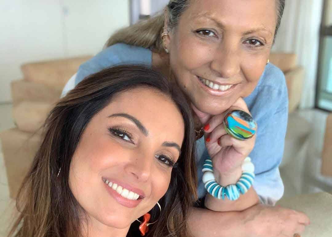 Patricia Poeta surge com a mãe em foto inédita com a apresentadora