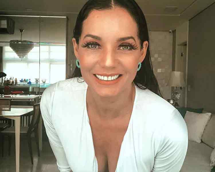 Monica Carvalho comemora fim de doença faz desabafo
