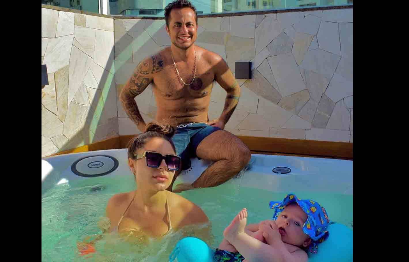 Thammy Miranda e Andressa Ferreira curtem final de semana na piscina com Bento