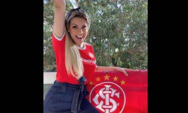 Renata Fan posa com camisa do Inter e dá o que falar na web. Foto: Instagram