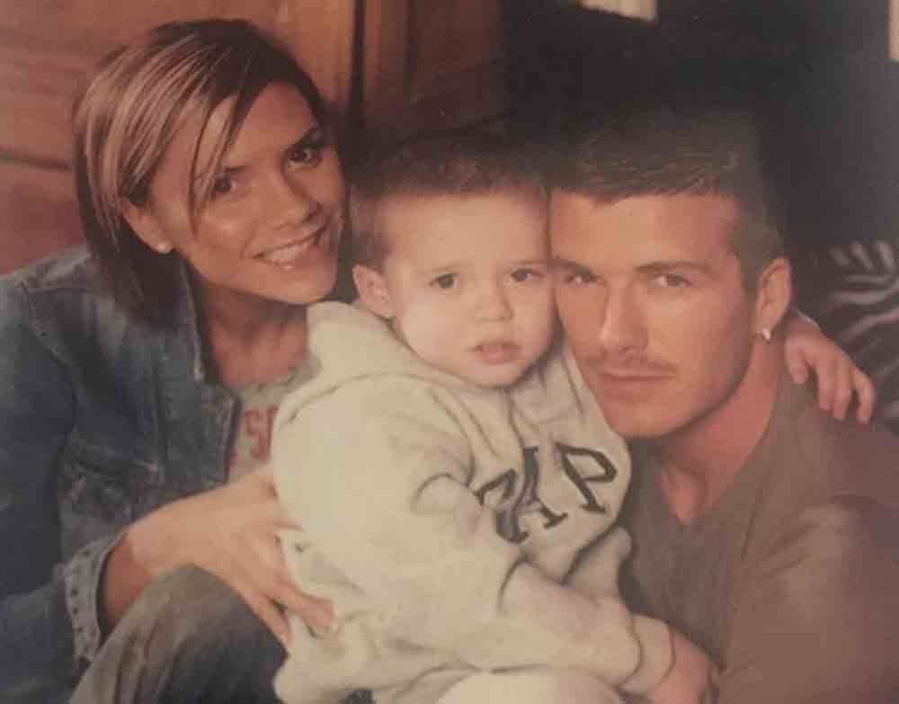 Filho de David Beckham fica noivo de atriz filha de bilionário