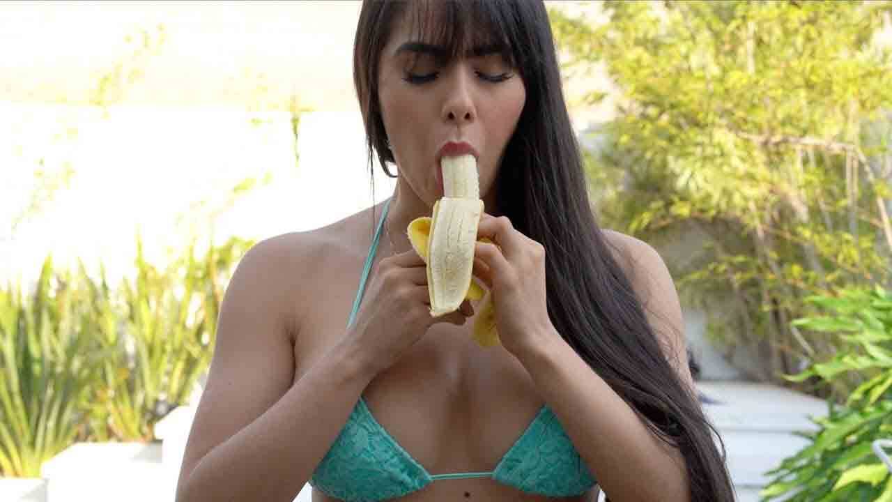 Prova da banana  no capitulo 10 de 'Tudo pela Fama' com Juliana Caetano, Foto: Youtube