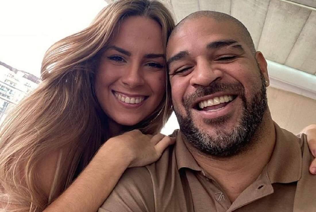 Adriano Imperador apaga as fotos com a namorada e ambos deixam de se seguir no Instagram