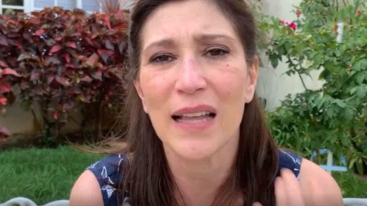 Beth Goulart posta vídeo emocionada sobre morte da mãe: 'Mande nosso beijo ao papai'. Foto: Reprodução Instagram