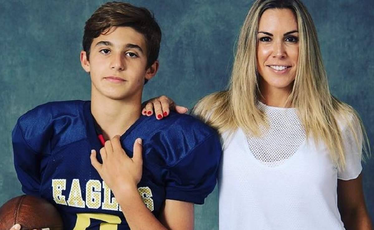 Joana Prado celebra conquista do filho em jogo de futebol americano: "muito orgulho"