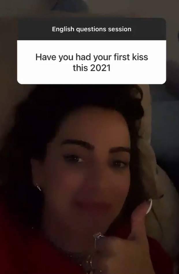 Anitta revela que já beijou em 2021 e fala em namoro: "estou disposta, se ele pedir"