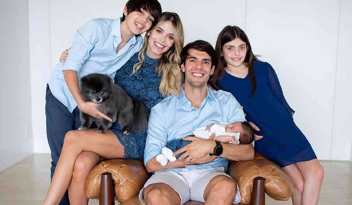 Carol Dias revela que ex de Kaká pediu para não expor os filhos na web: "ela não gostava"