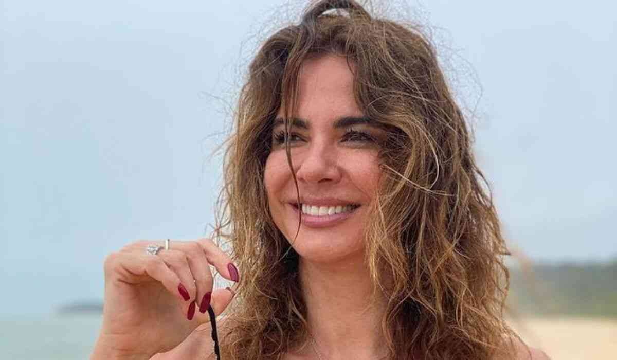Luciana Gimenez posa nua para protestar por assédio: 'respeito'