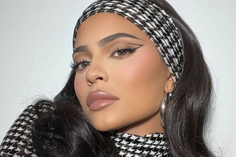 Kylie Jenner rebate críticas sobre suposto pedido de doações para cirurgia de amigo: "Ficou tão distorcido"