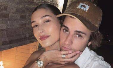 Hailey Bieber fala sobre casamento com Justin Bieber: "Construindo uma vida linda juntos"