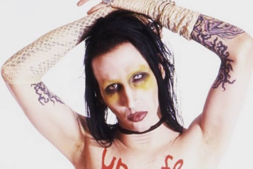 Procurado pela polícia: Marilyn Manson recebe mandado de prisão