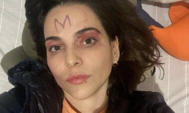 Tainá Müller compartilha maquiagem diferente feita pelo filho