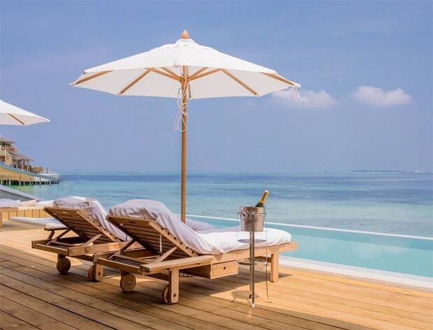 Sasha e marido curtem lua de mel nas Maldivas em resort com diárias de até R$ 106,9 mil (Foto: Reprodução/SiteOficial)