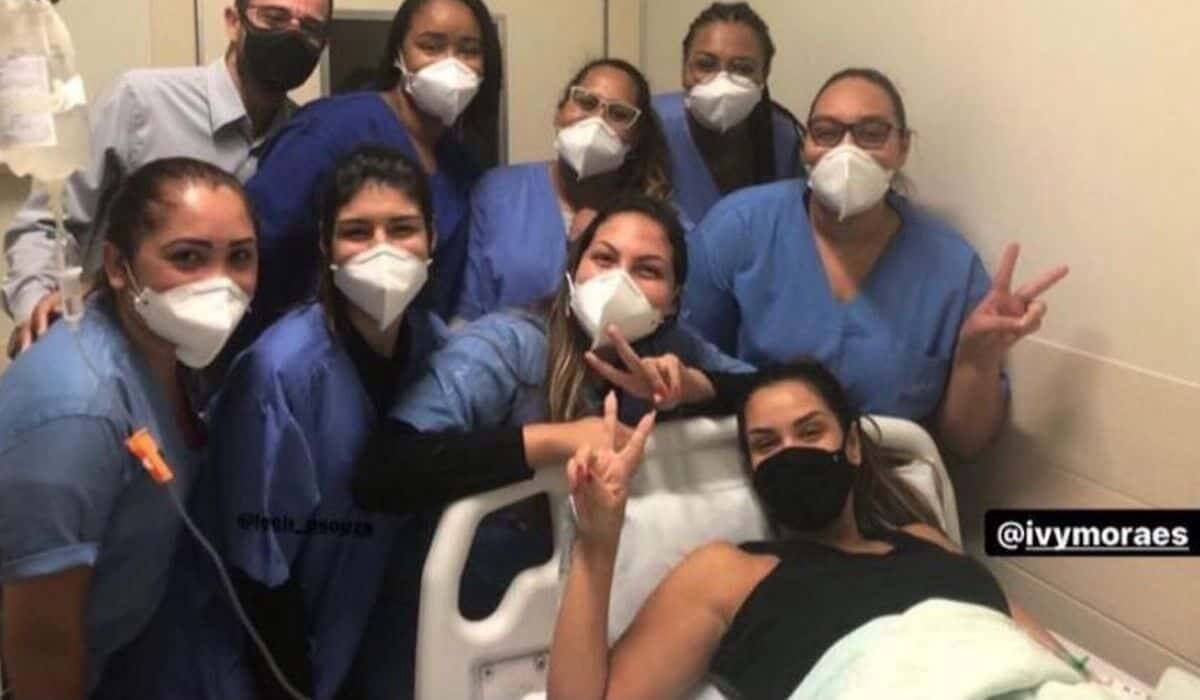 Ivy Moraes passa por cirurgia de emergência após abscesso cutâneo