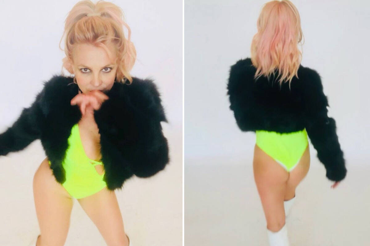 Britney Spears posta fotos usando maiô e brinca: "Aqui está a minha bunda"