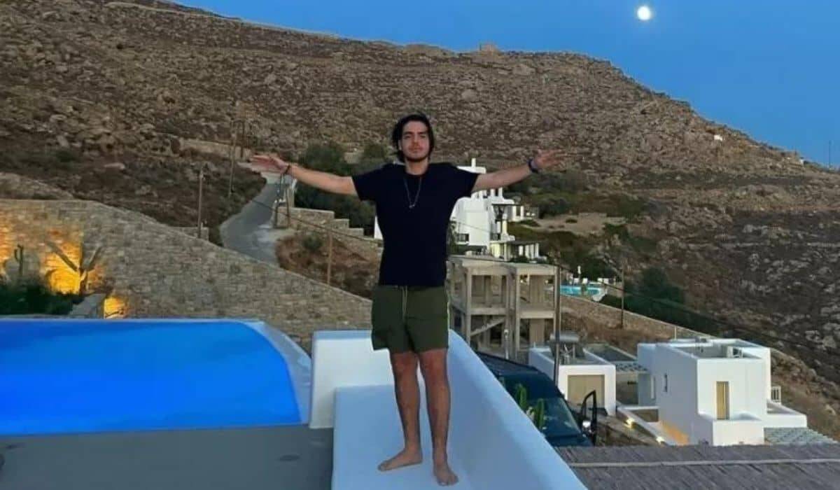 Filho do Faustão posta clique curtindo viagem de férias na Grécia