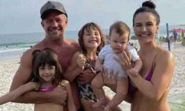 Malvino Salvador e Kyra Gracie postam cliques de viagem em família