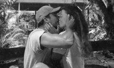 Gabriela Pugliesi compartilha clique beijando o namorado, Túlio Dek