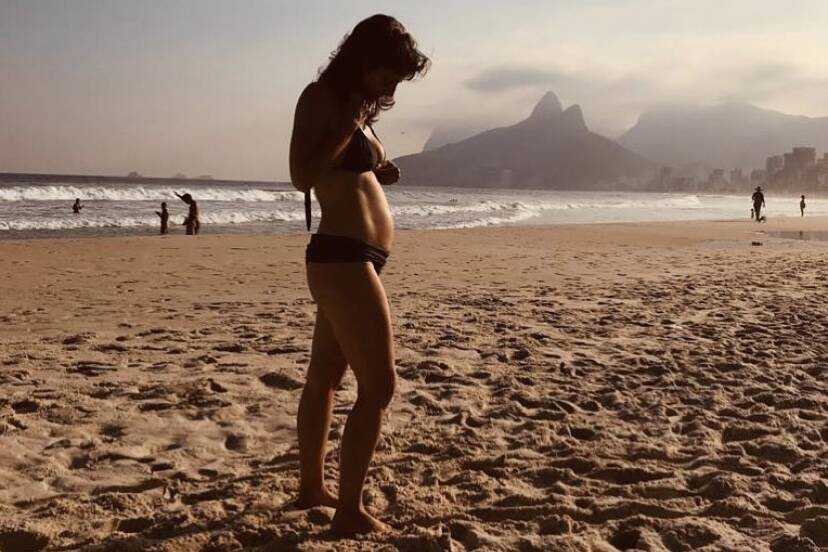 Georgiana Góes anuncia gravidez: "Tem vida aqui"