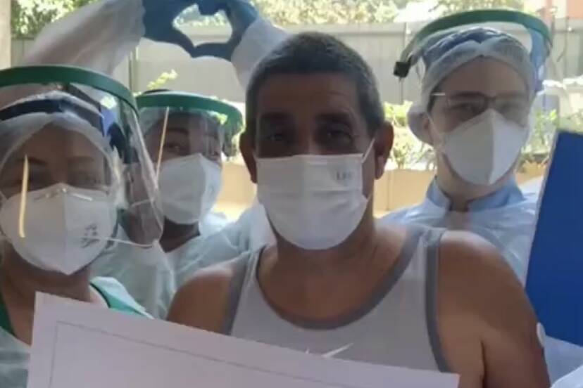 Zeca Pagodinho se cura da Covid-19 e recebe alta do hospital