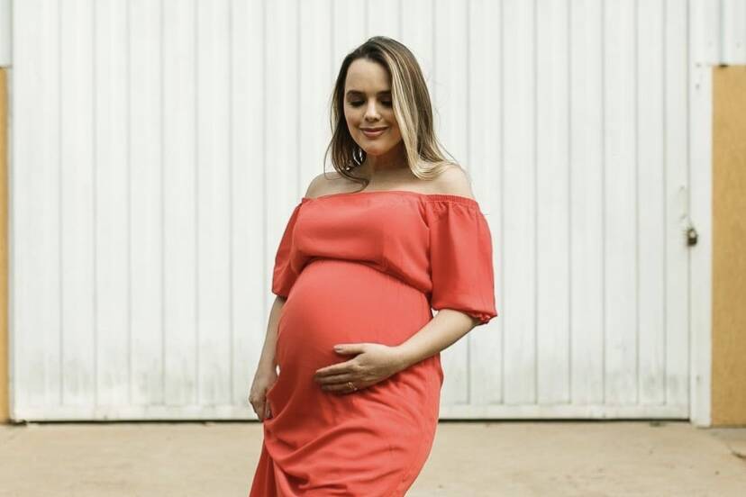 Thaeme fala sobre libido durante a gravidez: "Temos a vida inteira pela frente"